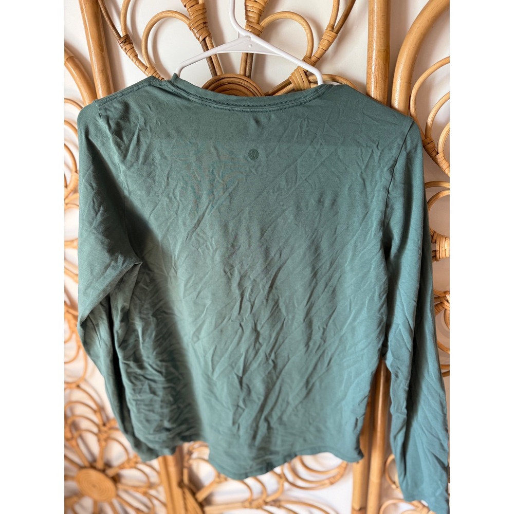 Lululemon Love Long Sleeve Shirt Sage Green Teal Crew Neck Curved Hem Top Womens - Picture 2 of 3